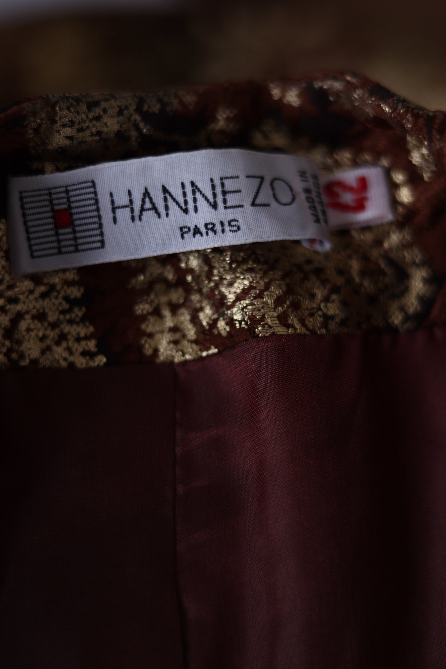Hannezo Paris Veste brocart doré